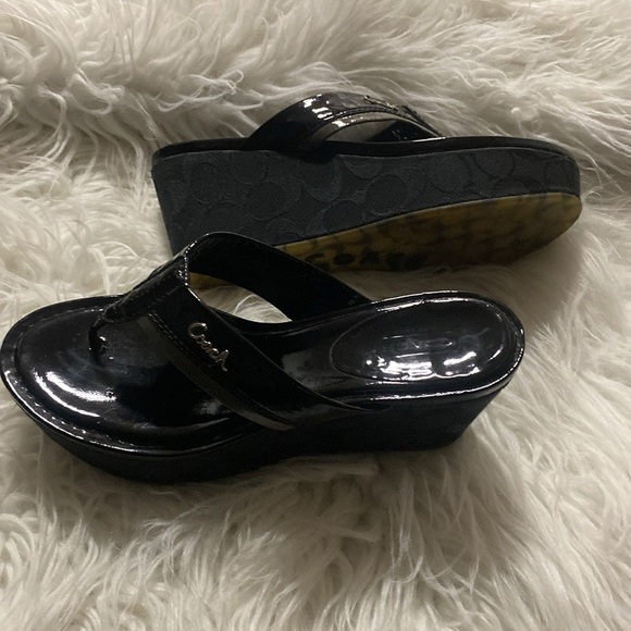 Coach wedge, Sandals Size 8B - Picture 2 of 9